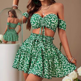 طقم صيفي نسائي بكتف مكشوف وتنورة قصيرة مزهرة Women’s Summer Floral Off-Shoulder Set (Crop Top & Skirt) طقم صيفي نسائي بكتف مكشوف وتنورة قصيرة مزهرة Women’s Summer Floral Off-Shoulder Set (Crop Top & Skirt)