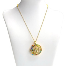 قلادة نسائية ذات سلسلة ناعمة -